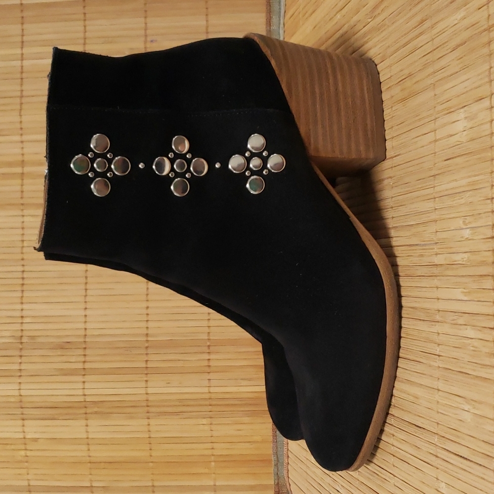 Frye Casey Stud boots‎